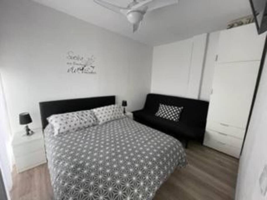 Apartamento Centrico Playa De Aro Con Piscina. Кастел Пладжа де Аро Екстериор снимка